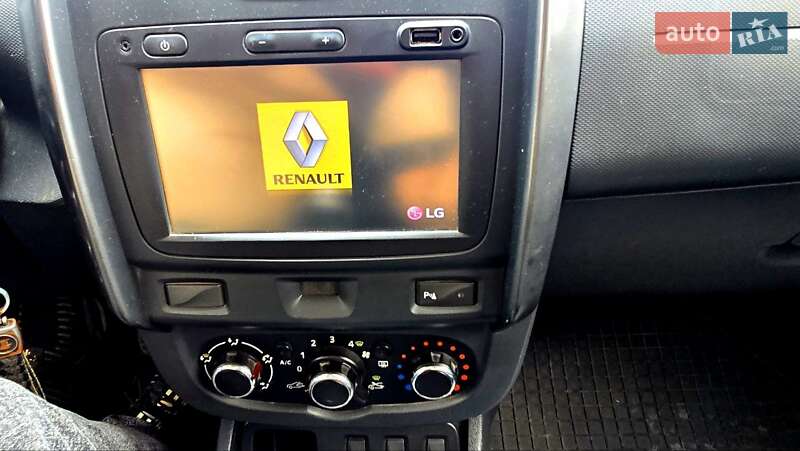 Позашляховик / Кросовер Renault Duster 2016 в Кам'янському
