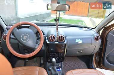 Внедорожник / Кроссовер Renault Duster 2013 в 