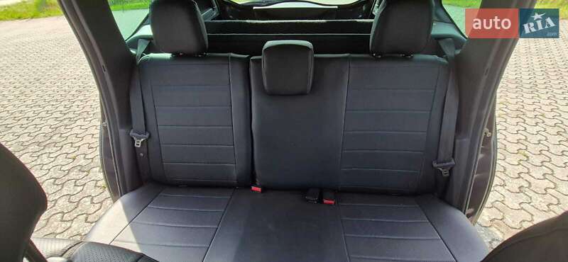 Внедорожник / Кроссовер Renault Duster 2013 в Киеве