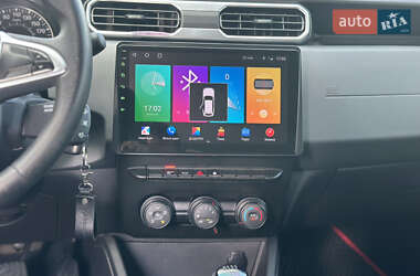 Позашляховик / Кросовер Renault Duster 2022 в 
