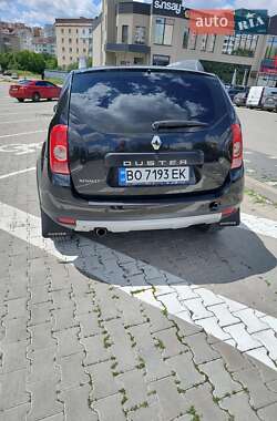 Внедорожник / Кроссовер Renault Duster 2013 в 