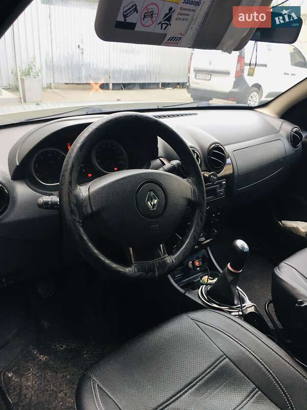 Внедорожник / Кроссовер Renault Duster 2012 в Киеве