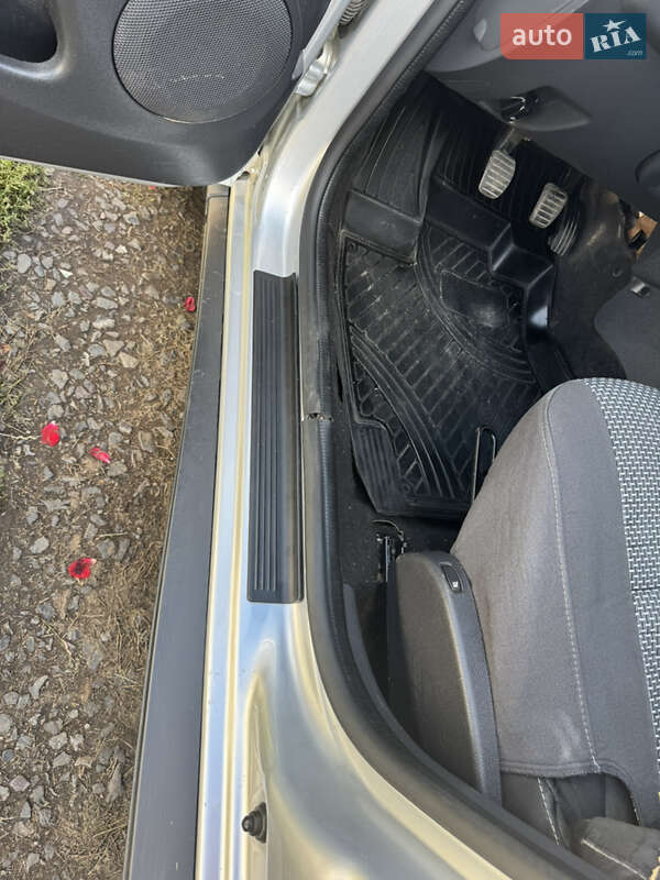 Позашляховик / Кросовер Renault Duster 2016 в Гадячі фото 15 Позашляховик / Кросовер Renault Duster 2016 в Гадячі