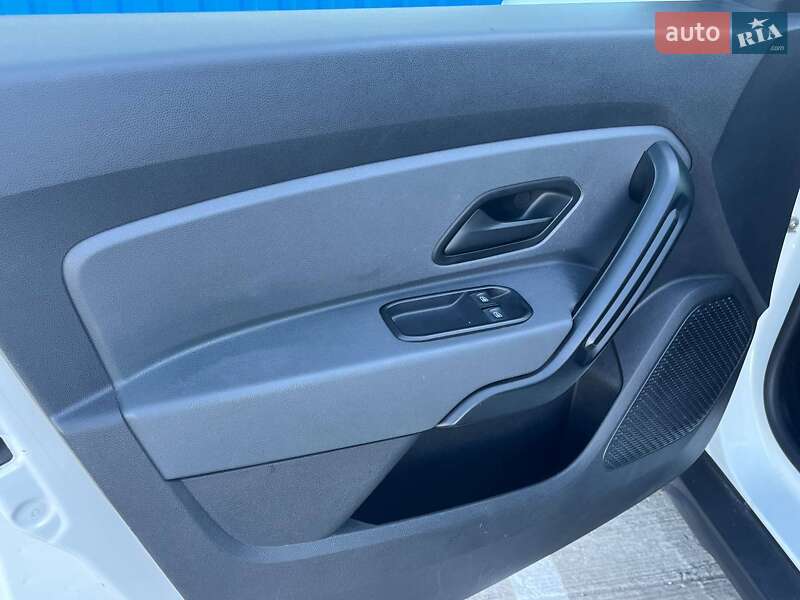 Внедорожник / Кроссовер Renault Duster 2021 в Киеве