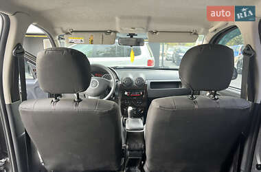 Позашляховик / Кросовер Renault Duster 2011 в 