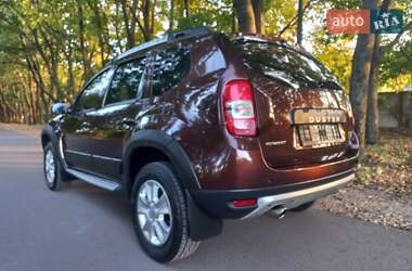 Внедорожник / Кроссовер Renault Duster 2017 в 