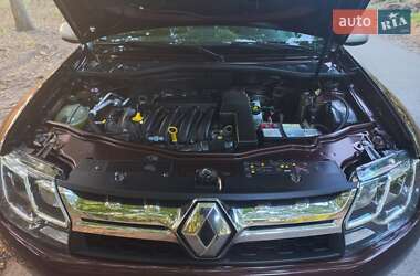 Внедорожник / Кроссовер Renault Duster 2017 в 