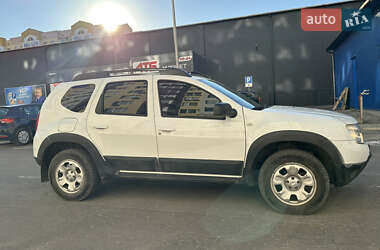 Внедорожник / Кроссовер Renault Duster 2012 в 