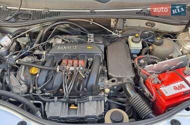 Внедорожник / Кроссовер Renault Duster 2010 в 