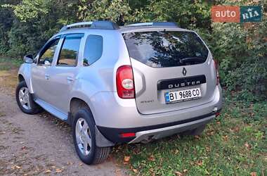 Внедорожник / Кроссовер Renault Duster 2010 в 