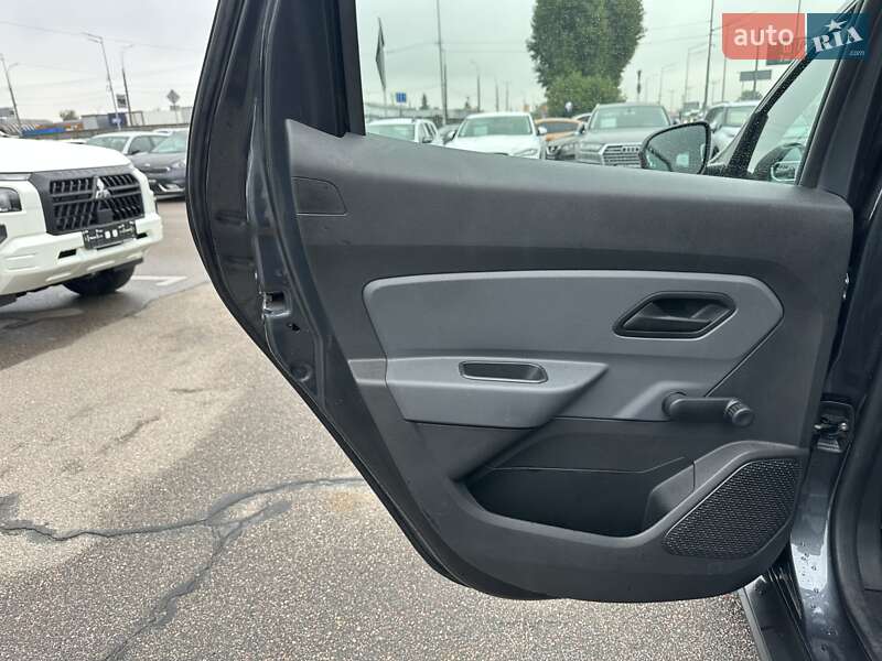 Внедорожник / Кроссовер Renault Duster 2021 в Киеве