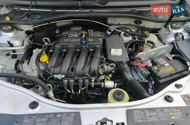 Внедорожник / Кроссовер Renault Duster 2011 в 