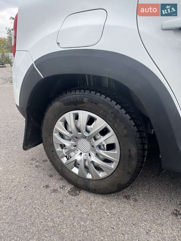 Внедорожник / Кроссовер Renault Duster 2016 в Кременчуге
