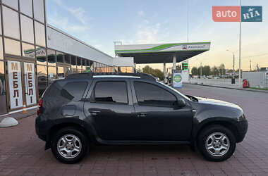 Внедорожник / Кроссовер Renault Duster 2017 в 