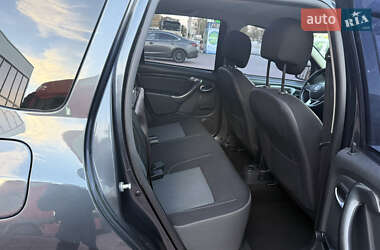 Внедорожник / Кроссовер Renault Duster 2017 в 