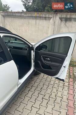 Внедорожник / Кроссовер Renault Duster 2023 в 