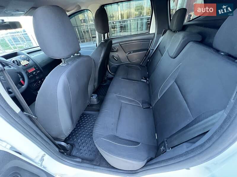 Внедорожник / Кроссовер Renault Duster 2016 в Киеве фото 13 Внедорожник / Кроссовер Renault Duster 2016 в Киеве