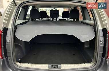 Внедорожник / Кроссовер Renault Duster 2012 в 