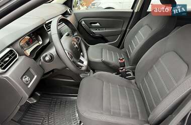 Внедорожник / Кроссовер Renault Duster 2023 в 