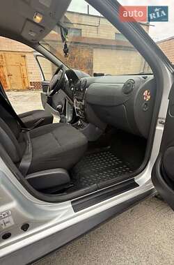 Внедорожник / Кроссовер Renault Duster 2010 в 