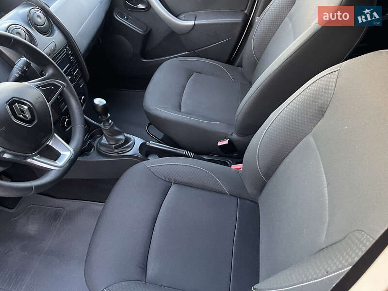 Внедорожник / Кроссовер Renault Duster 2017 в Запорожье фото 26 Внедорожник / Кроссовер Renault Duster 2017 в Запорожье