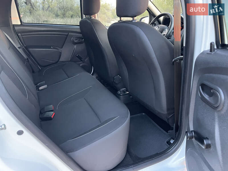 Внедорожник / Кроссовер Renault Duster 2017 в Запорожье фото 32 Внедорожник / Кроссовер Renault Duster 2017 в Запорожье