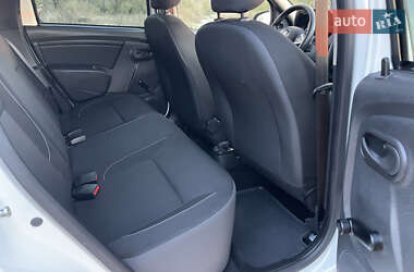 Позашляховик / Кросовер Renault Duster 2017 в  фото 32 Позашляховик / Кросовер Renault Duster 2017 в