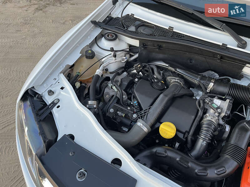 Внедорожник / Кроссовер Renault Duster 2017 в Запорожье фото 49 Внедорожник / Кроссовер Renault Duster 2017 в Запорожье