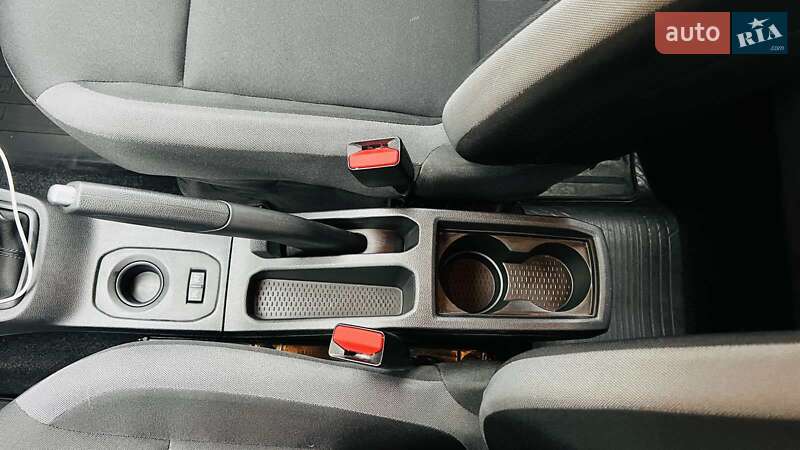 Внедорожник / Кроссовер Renault Duster 2020 в Киеве фото 39 Внедорожник / Кроссовер Renault Duster 2020 в Киеве