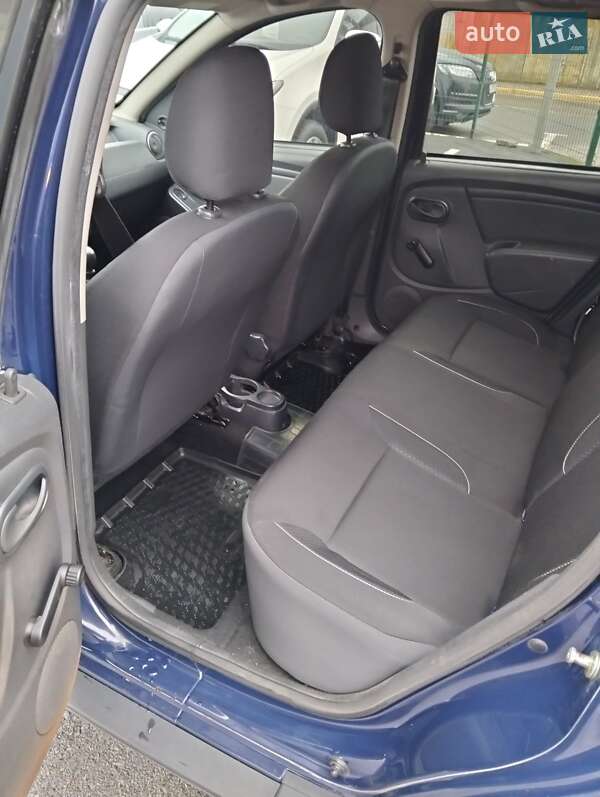 Позашляховик / Кросовер Renault Duster 2017 в Житомирі фото 8 Позашляховик / Кросовер Renault Duster 2017 в Житомирі