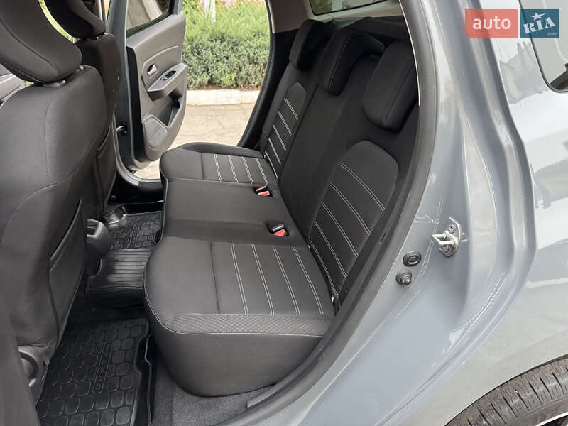 Внедорожник / Кроссовер Renault Duster 2023 в Каменском