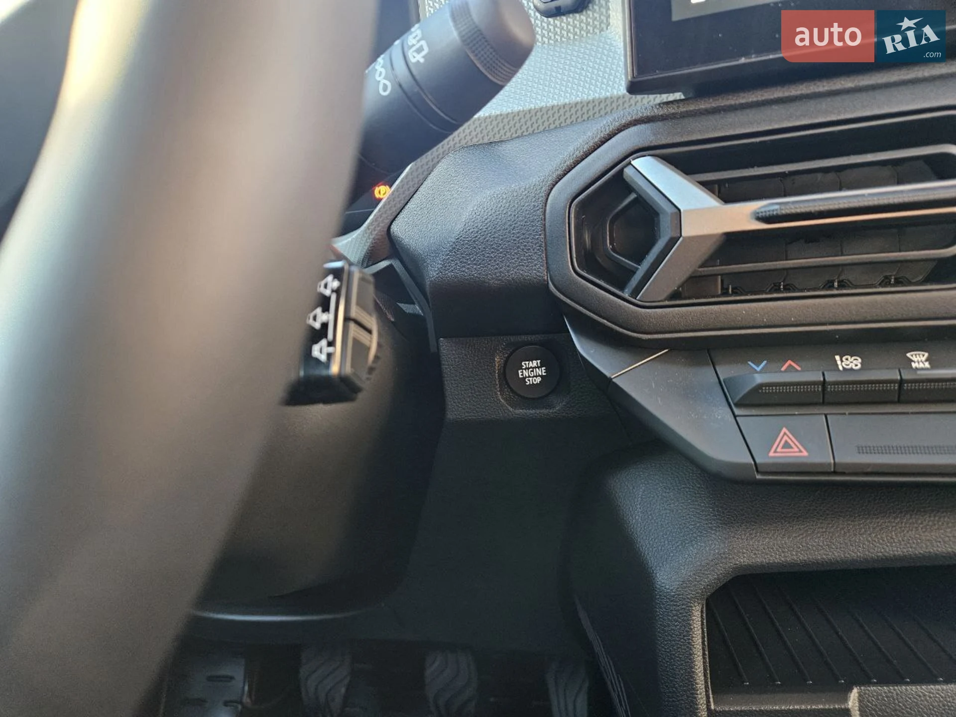 2025 Renault Duster - мініатюра 8