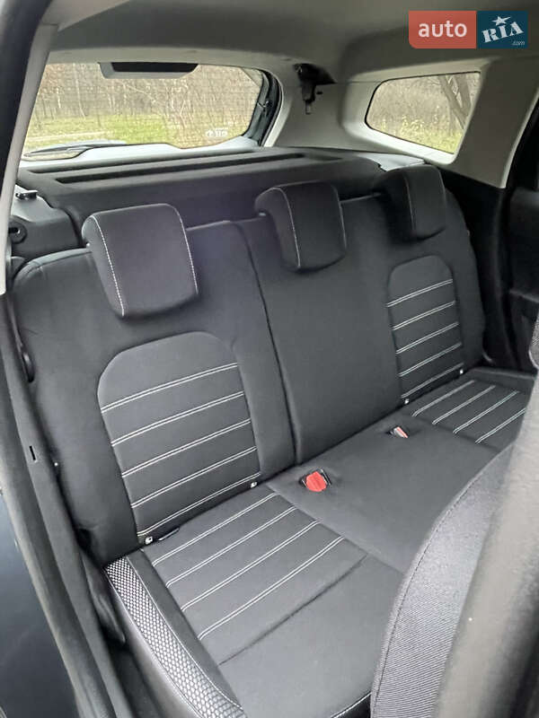 Внедорожник / Кроссовер Renault Duster 2018 в Киеве фото 16 Внедорожник / Кроссовер Renault Duster 2018 в Киеве