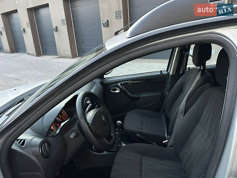 Внедорожник / Кроссовер Renault Duster 2010 в Каменец-Подольском