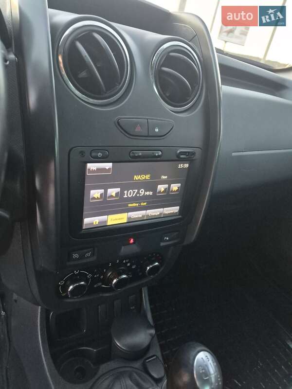 Внедорожник / Кроссовер Renault Duster 2015 в Киеве