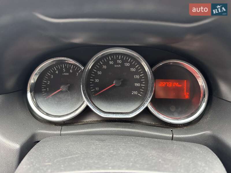 Внедорожник / Кроссовер Renault Duster 2015 в Киеве