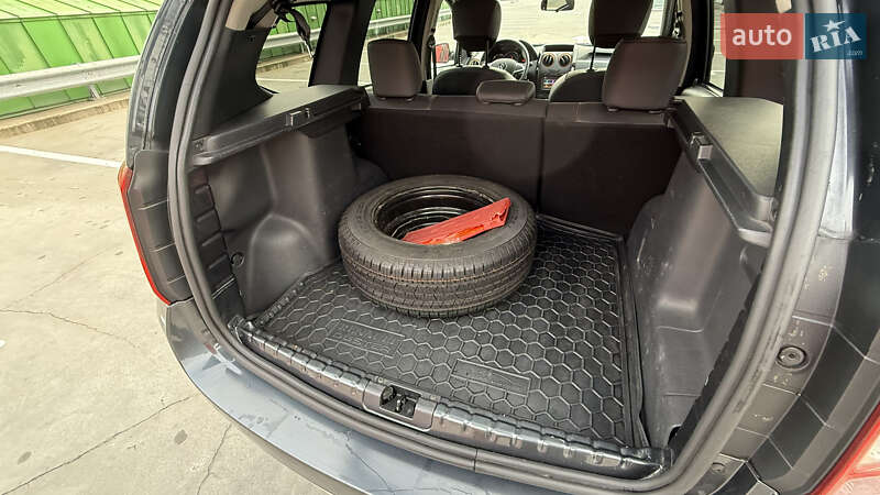 Позашляховик / Кросовер Renault Duster 2017 в Києві