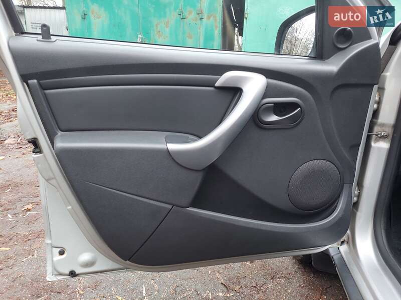 Позашляховик / Кросовер Renault Duster 2012 в Києві фото 14 Позашляховик / Кросовер Renault Duster 2012 в Києві