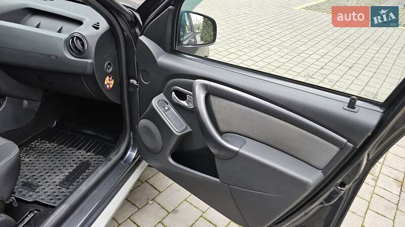 Позашляховик / Кросовер Renault Duster 2017 в Івано-Франківську