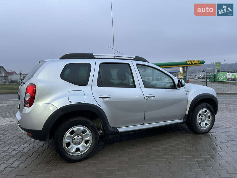 2010 Renault Duster, VIN VF1VGTH8096325796:plate — фото 1 (autoria)