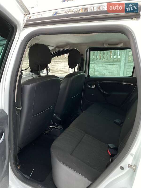 Внедорожник / Кроссовер Renault Duster 2010 в Кривом Роге фото 25 Внедорожник / Кроссовер Renault Duster 2010 в Кривом Роге