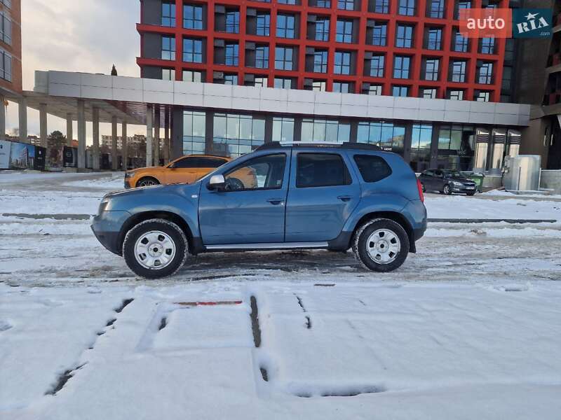 Позашляховик / Кросовер Renault Duster 2010 в Львові фото Позашляховик / Кросовер Renault Duster 2010 в Львові