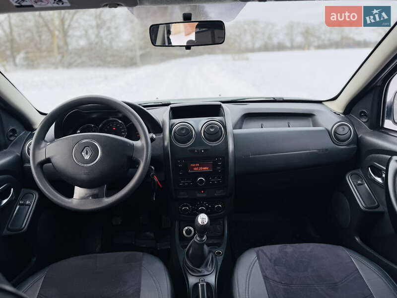 Внедорожник / Кроссовер Renault Duster 2016 в Лохвице