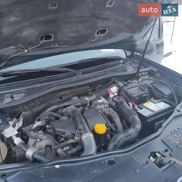 Внедорожник / Кроссовер Renault Duster 2017 в Мене