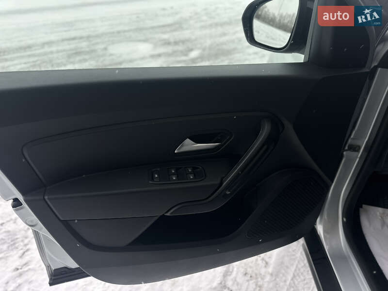 Внедорожник / Кроссовер Renault Duster 2021 в Киеве