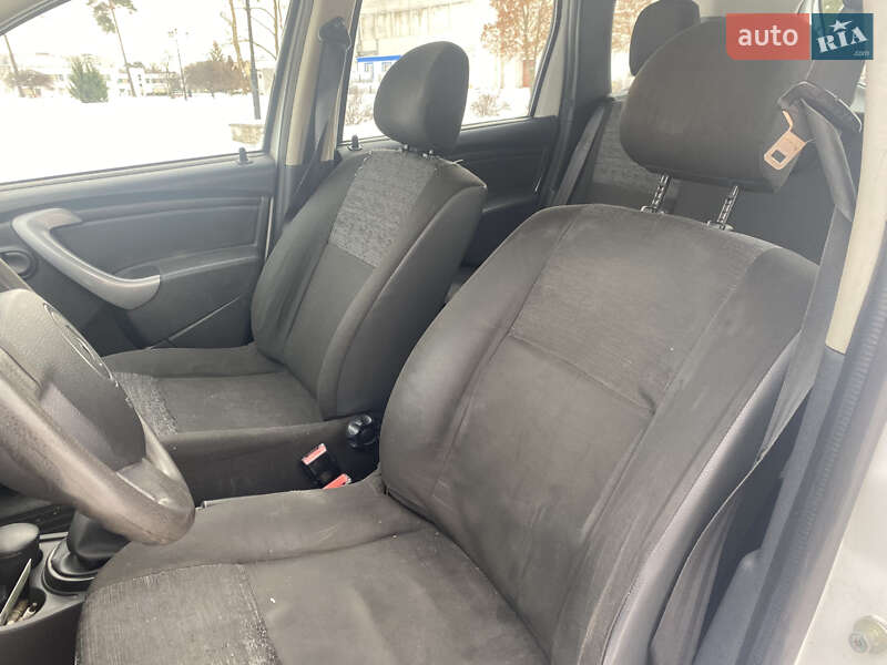 Внедорожник / Кроссовер Renault Duster 2011 в Славутиче фото 31 Внедорожник / Кроссовер Renault Duster 2011 в Славутиче