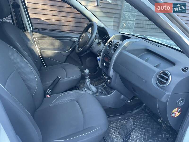 Внедорожник / Кроссовер Renault Duster 2016 в Днепре фото 6 Внедорожник / Кроссовер Renault Duster 2016 в Днепре