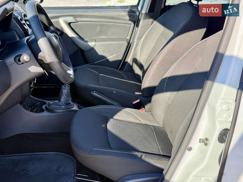 Внедорожник / Кроссовер Renault Duster 2017 в Запорожье фото 16 Внедорожник / Кроссовер Renault Duster 2017 в Запорожье