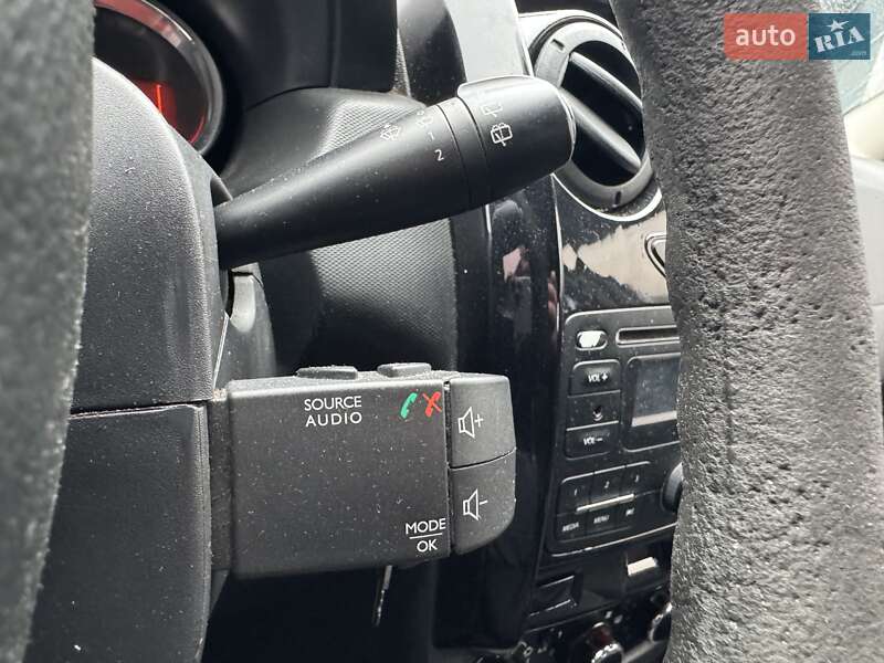 Внедорожник / Кроссовер Renault Duster 2015 в Киеве фото 20 Внедорожник / Кроссовер Renault Duster 2015 в Киеве