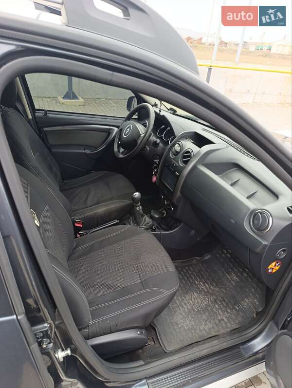 Внедорожник / Кроссовер Renault Duster 2016 в Первомайске